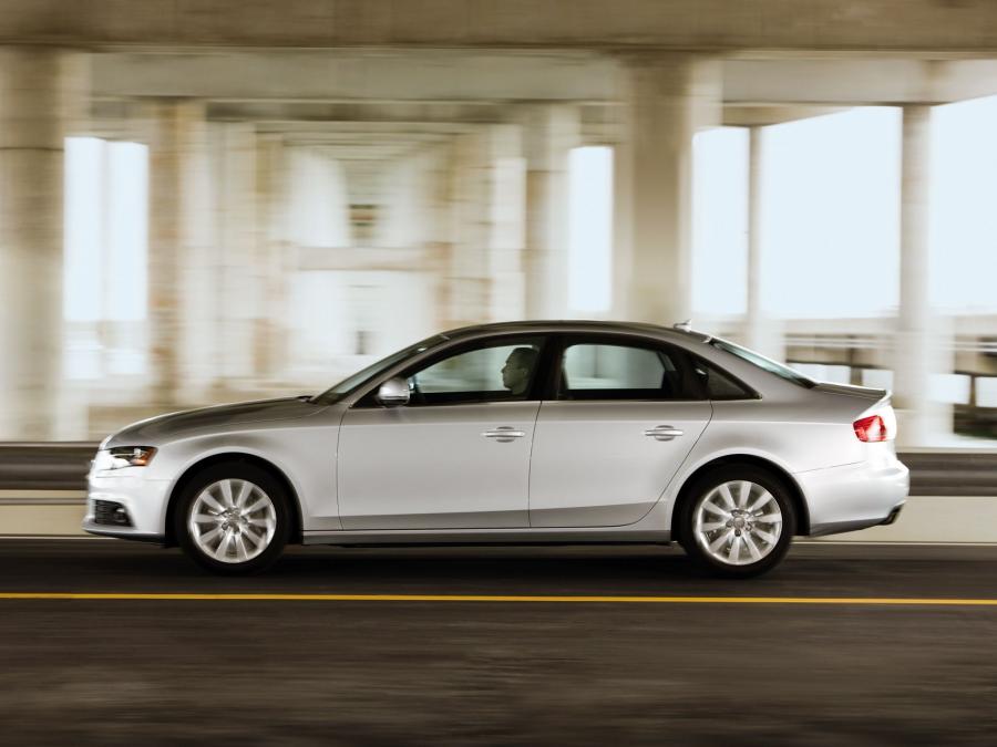  Audi A4 2.0T Quattro Sedan (B8, 8K) 2009 года  (NA) (фото 6 из 9)